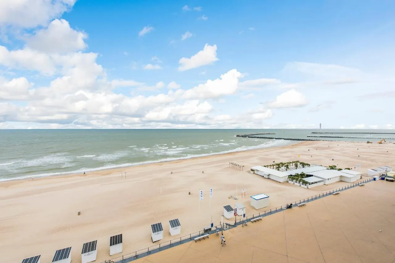 Seaview Apartment For 2 In Oostende